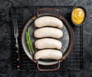 bratwurst sausage chicken